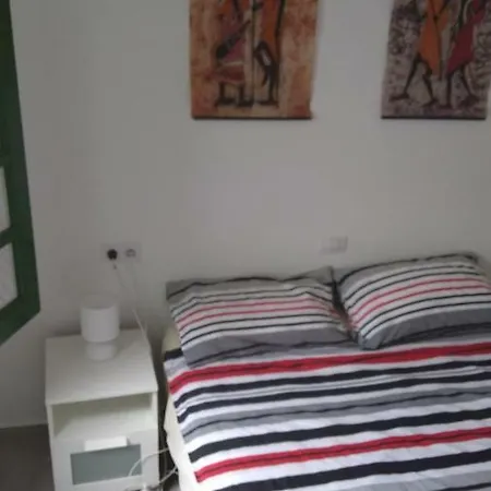 Puerta Del Sol カレタ・デ・フステ