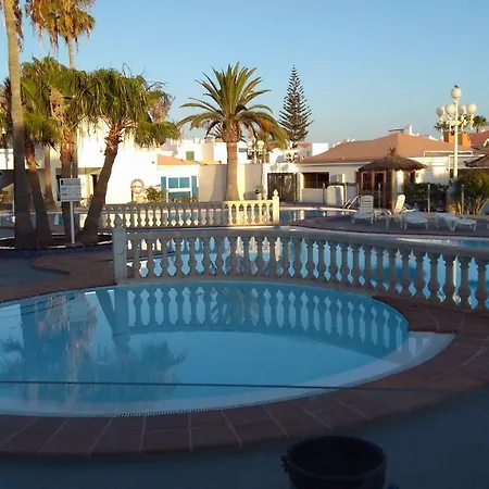 Puerta Del Sol アパート *